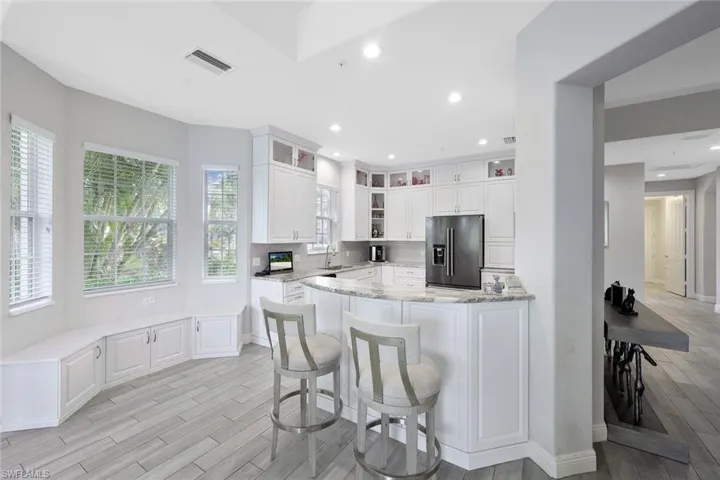 3093  Aviamar  CIR, Naples, FL 34114