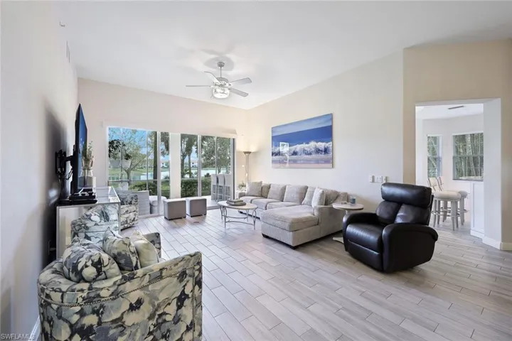 3093  Aviamar  CIR, Naples, FL 34114
