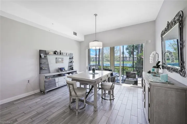 3093  Aviamar  CIR, Naples, FL 34114