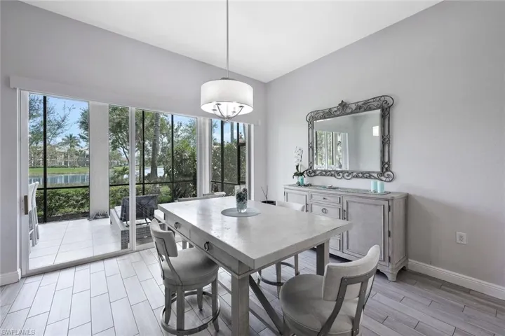 3093  Aviamar  CIR, Naples, FL 34114