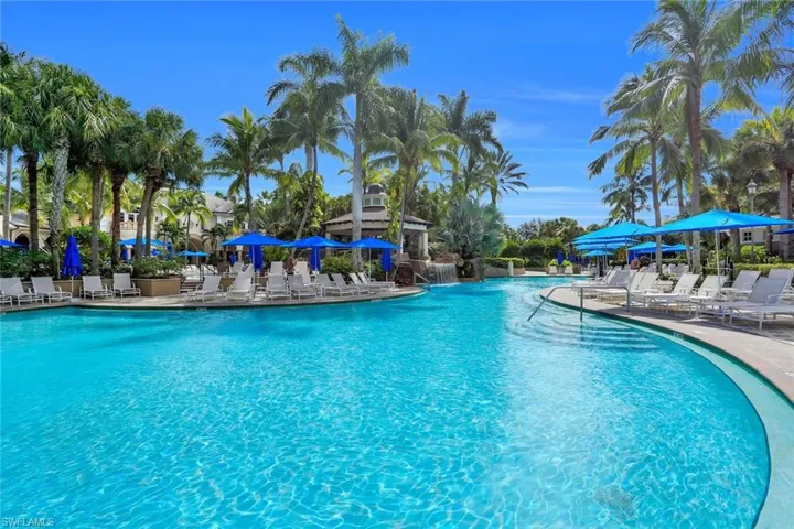 3093  Aviamar  CIR, Naples, FL 34114