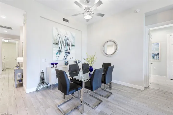 3093  Aviamar  CIR, Naples, FL 34114