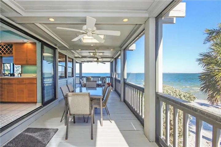 Exterior Dining