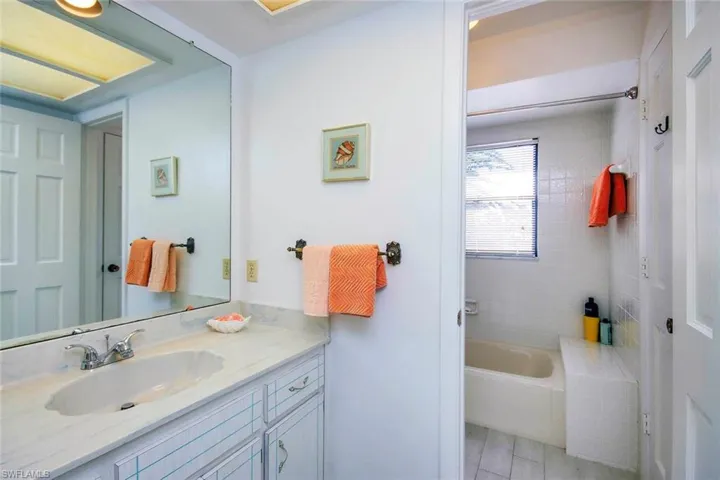 Guest Bath 2