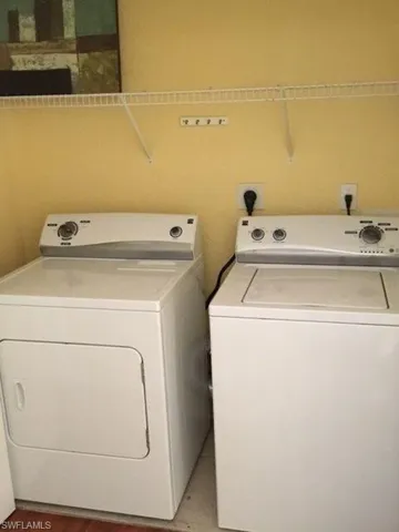 8071 Pacific Beach Dr, Fort Myers, Florida 33966