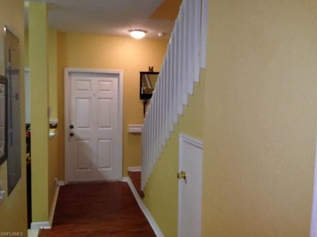 8071 Pacific Beach Dr, Fort Myers, Florida 33966