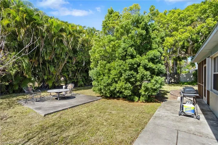 View of yard featuring a patio