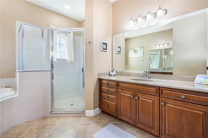 5710  Whispering Willow  WAY, Fort Myers, FL 33908