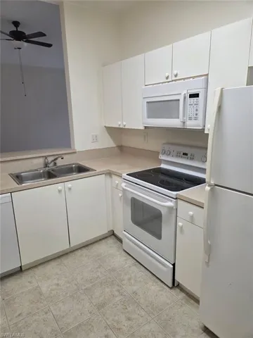 15417 Bellamar Cir 823, Fort Myers, Florida 33908