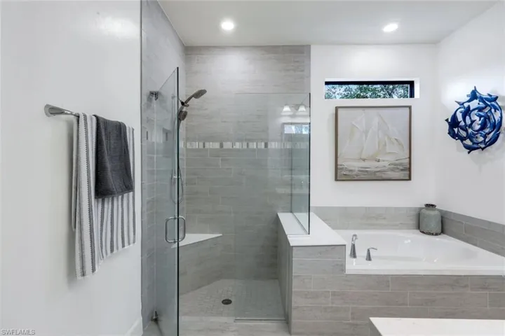 9474  Night Heron  LN, Naples, FL 34120