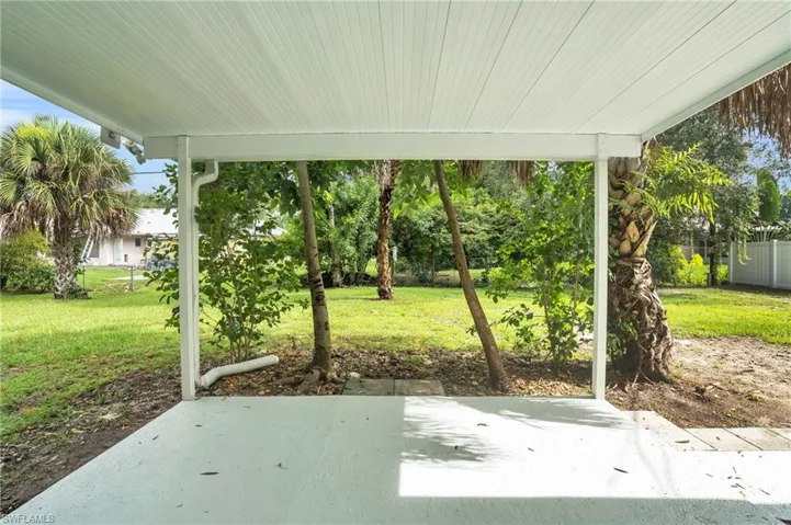 440 6th Ave, Labelle, Florida 33935