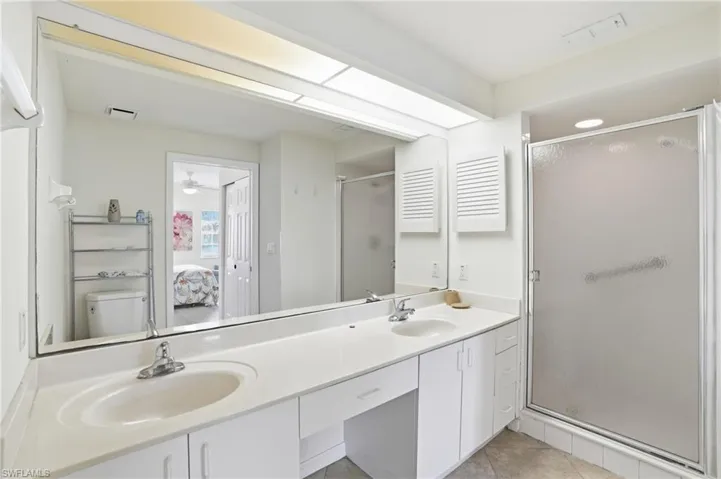 2460 Old Groves Rd E102, Naples, Florida 34109