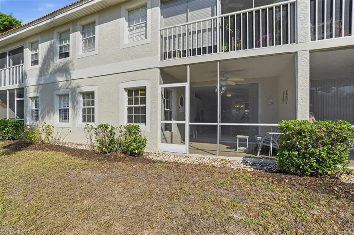 2460 Old Groves Rd E102, Naples, Florida 34109