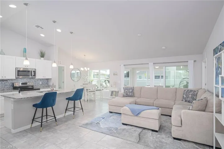 2646 NW 8th  TER, Cape Coral, FL 33993