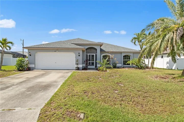 618 15th Ter, Cape Coral, Florida 33990