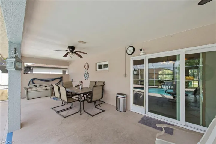 618 15th Ter, Cape Coral, Florida 33990