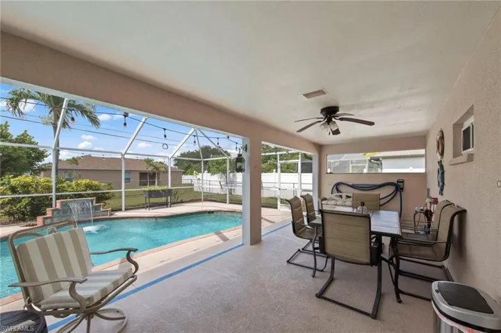 618 15th Ter, Cape Coral, Florida 33990