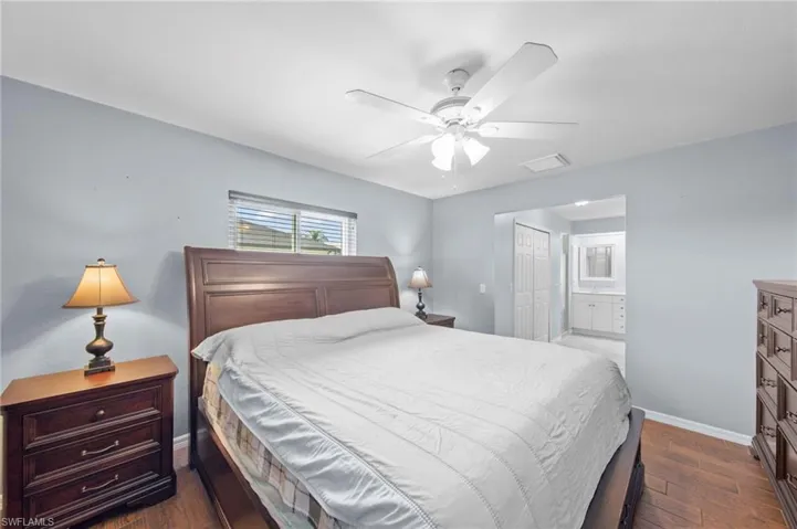 618 15th Ter, Cape Coral, Florida 33990