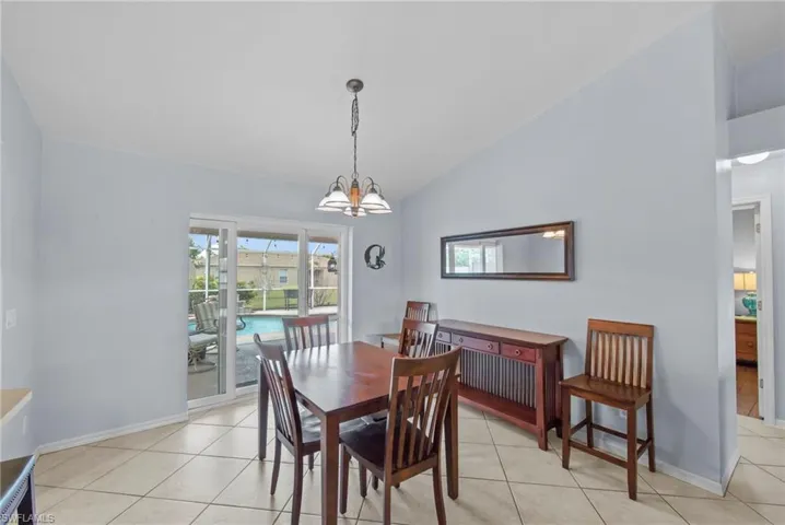 618 15th Ter, Cape Coral, Florida 33990