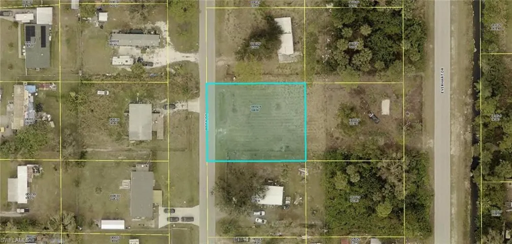 8259 Marx Dr, North Fort Myers, Florida 33917