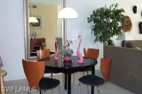 10682 Gulf Shore Dr 104, Naples, Florida 34108