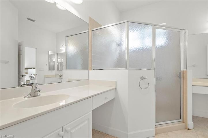 Master Bath double sink and shower