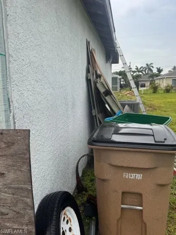 927 SW 25th  TER, Cape Coral, FL 33914