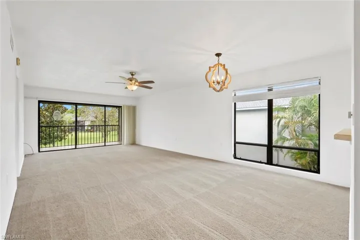Extra corner unit for natural light