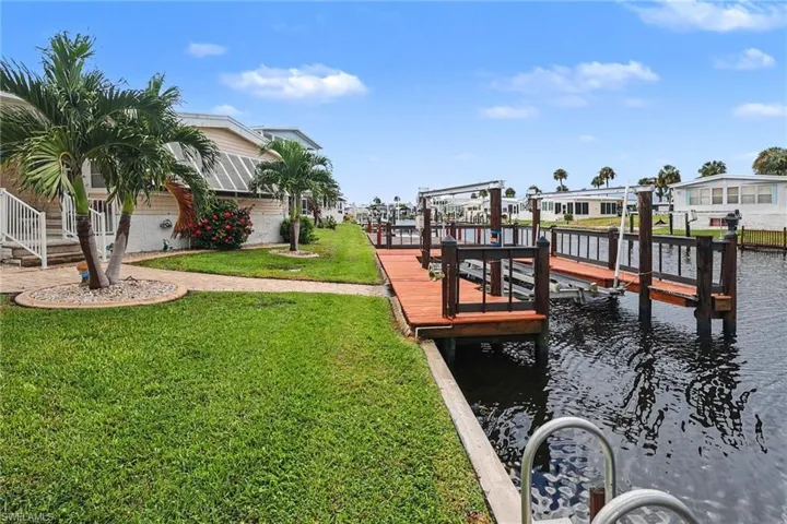 17620 Bryan Ct, Fort Myers Beach, Florida 33931