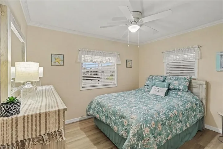 17620 Bryan Ct, Fort Myers Beach, Florida 33931