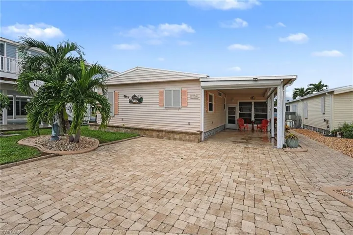 17620 Bryan Ct, Fort Myers Beach, Florida 33931
