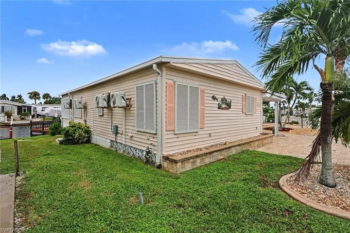 17620 Bryan Ct, Fort Myers Beach, Florida 33931