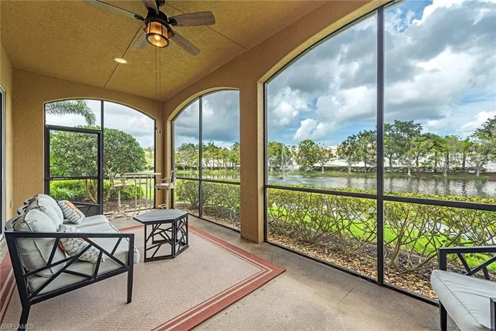 5045  Blauvelt  WAY, Naples, FL 34105