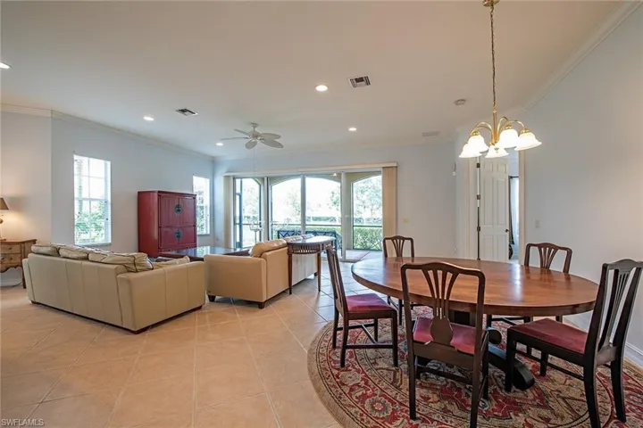 5045  Blauvelt  WAY, Naples, FL 34105