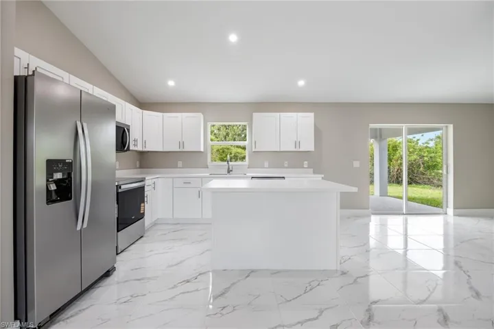 14130 Roof St, Fort Myers, Florida 33905