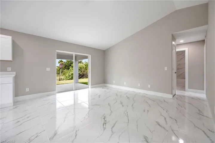 14130 Roof St, Fort Myers, Florida 33905