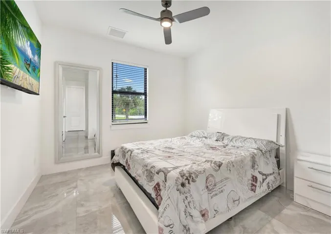 1408  Desoto S BLVD, Naples, FL 34117