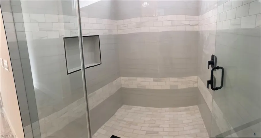 1408  Desoto S BLVD, Naples, FL 34117
