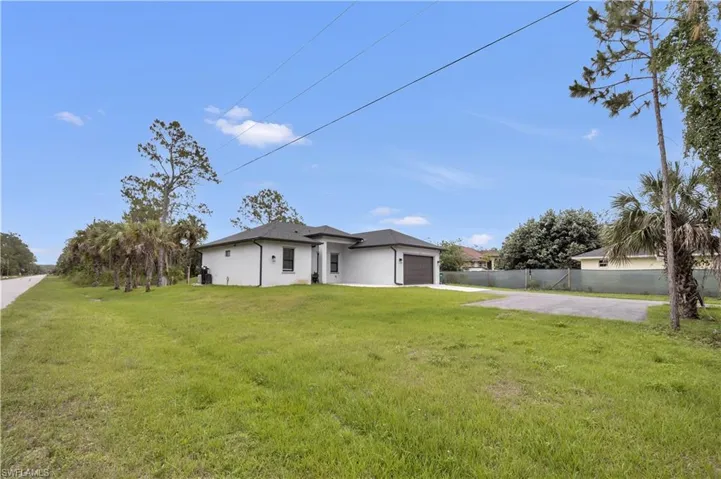 1408  Desoto S BLVD, Naples, FL 34117