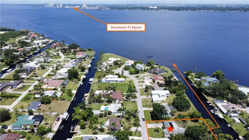 1845 Marina Cir, North Fort Myers, Florida 33903
