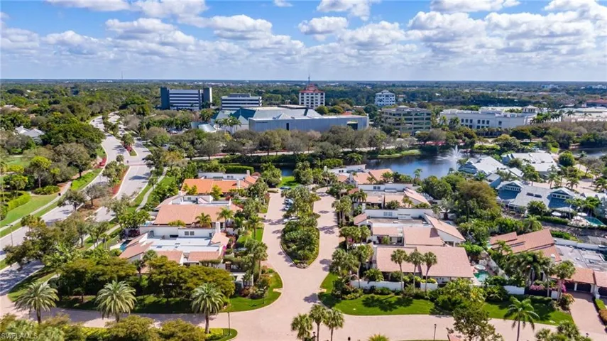 Tierra Mar - Ideal location, Walk to Artis Naples & Waterside