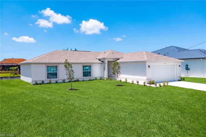 916 Ne 1st Pl, Cape Coral, Florida 33909