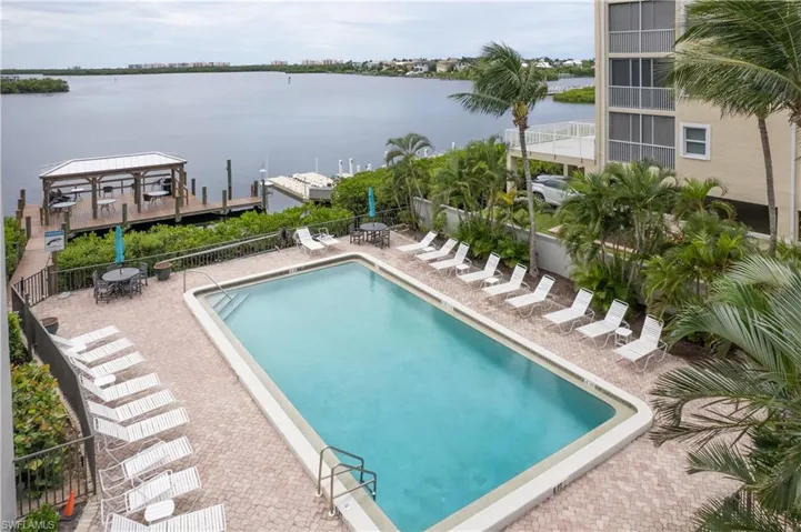 Large bayside community pool!