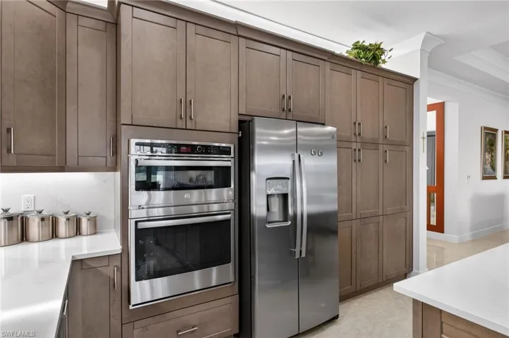 12078  Mimosa  ST, Naples, FL 34120