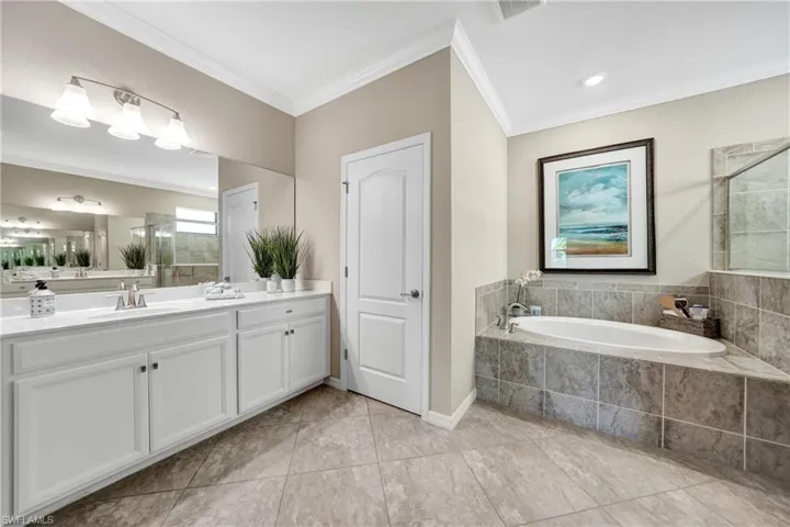 10820  Essex Square  BLVD, Fort Myers, FL 33913
