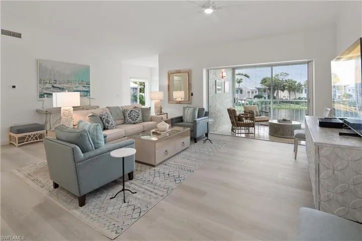 784  Willowbrook  DR, Naples, FL 34108