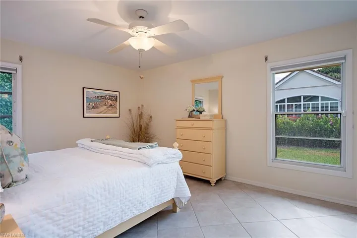 702  Willowwood  LN, Naples, FL 34108