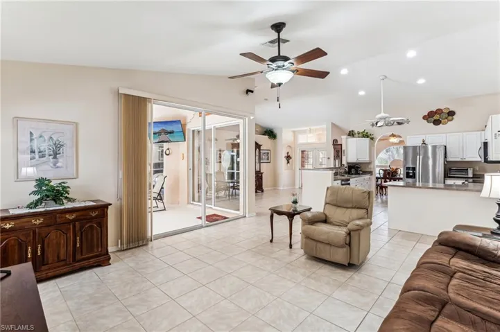 727 Nw 38th Pl, Cape Coral Fl 33993