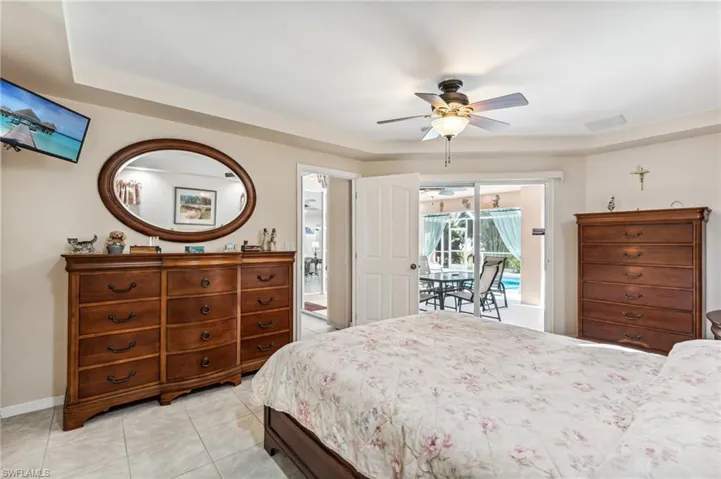727 Nw 38th Pl, Cape Coral Fl 33993