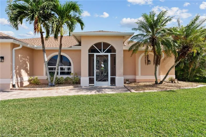 727 Nw 38th Pl, Cape Coral Fl 33993